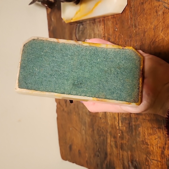 Bronze Elephant Bookends on Marble base - Picture 5 of 16